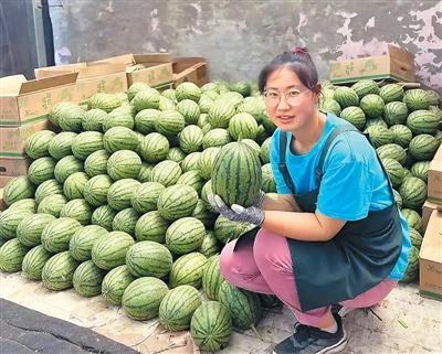 网友只吃瓜,揭秘网友“只吃瓜”背后的故事